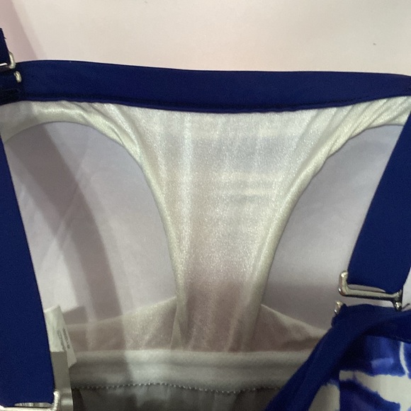 Maxine of Hollywood WO SIZE 12 Blue and White Geo designONE PIECE SWIMSUIT CLEAN - Picture 11 of 15